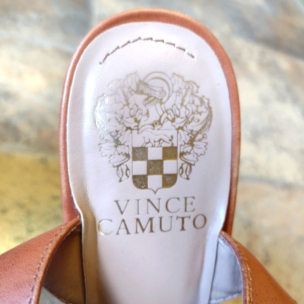 Vince Camuto Raven wedge sandals size 8B - Picture 7 of 12
